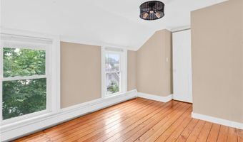 38 Padelford Ave, East Providence, RI 02915