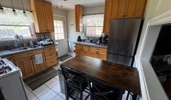 26585 W Maple St, Antioch, IL 60002