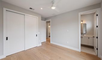 803 YATES St, Orlando, FL 32804