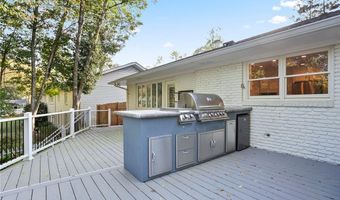 4555 Runnemede Rd NW, Atlanta, GA 30327