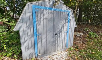 19 Black Walnut Dr, Coventry, RI 02816