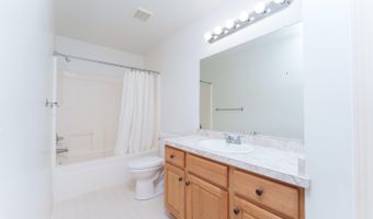 2889 Barclay Way, Ann Arbor, MI 48105