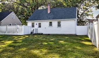 305 W 4TH Ave, Barrington, NJ 08007