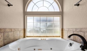 10 Sage Cir, Andrews, TX 79714