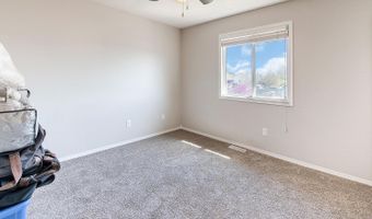 5240 E Ashton Ct, Bel Aire, KS 67220