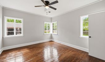 570 W Columbia Ave, Batesburg, SC 29006