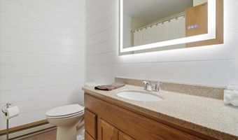 39576 N PETITE Pass, Antioch, IL 60002