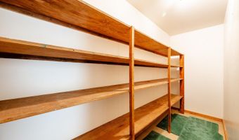 28 S Rail Rd, Banner, WY 82832
