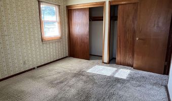 904 D Ave E, Albia, IA 52531