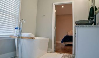 1005 Birch St SW, Atlanta, GA 30310