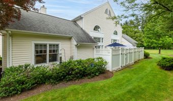67 Southwick Ct 67, Cheshire, CT 06410
