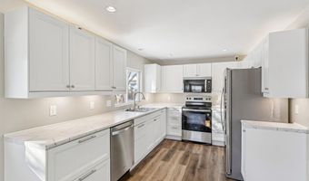 1307 Greene St, Adel, IA 50003