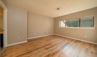 81 Main St 20B, Branford, CT 06405