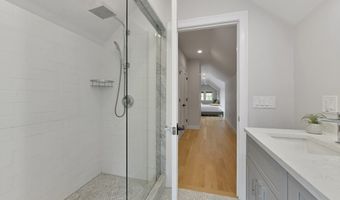 176 Medford St 176, Arlington, MA 02474