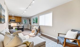6352 12TH St N, Arlington, VA 22205