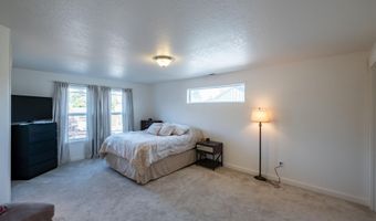 505 Montclair Dr NE, Albany, OR 97322