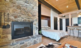 1814 FAIRWAY Dr 338, Basye, VA 22810