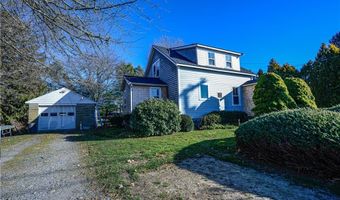 318 Mitchell's Ln, Middletown, RI 02871