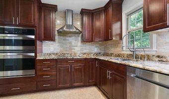 10127 CRESTBERRY Pl, Bethesda, MD 20817