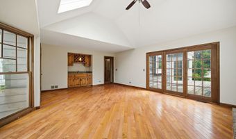 1333 W Sable Dr, Addison, IL 60101