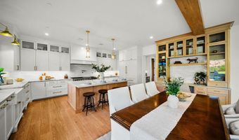 2116 Shadow Creek Dr, Agoura Hills, CA 91301