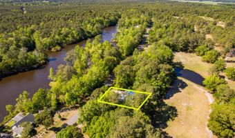 519 Country Club Dr W, Arapahoe, NC 28510