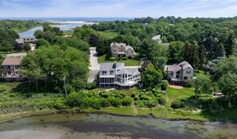 96 Starr Dr, Narragansett, RI 02882