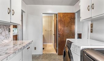 506 La Tierra Dr, Angwin, CA 94508