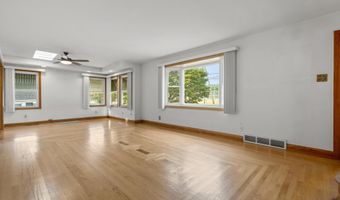 362 Wakelee Ave, Ansonia, CT 06401