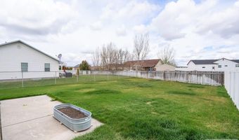 2851 E Chasewood Dr, Ammon, ID 83406