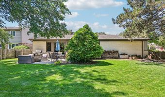 815 S Salem Ave, Arlington Heights, IL 60005