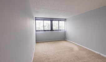 5911 EDSALL Rd 406, Alexandria, VA 22304