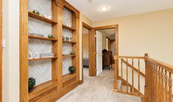 616 3rd Ave NW, Altoona, IA 50009