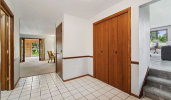 27 CARIBOU Ct, Appleton, WI 54911