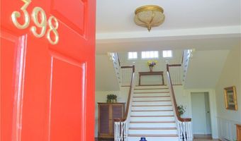 398 Wolcott Ave 9, Middletown, RI 02842