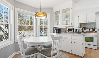 1102 Arborview Blvd, Ann Arbor, MI 48103