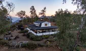 23898 Crown Hill Ln, Escondido, CA 92027