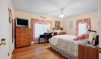 605 6Th St, Barling, AR 72923