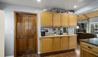 777 Helen Dr, Arnold, CA 95223