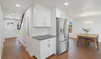 11615 SW SETTLER Way, Beaverton, OR 97008