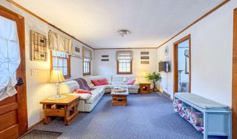 12 Beach St, Alton, NH 03810