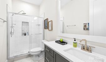 501 E 37th St E, Charlotte, NC 28205