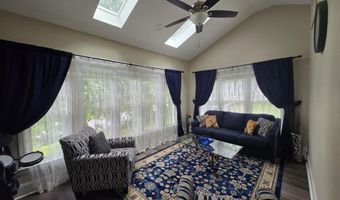 2017 Battlewood Rd, Apex, NC 27523