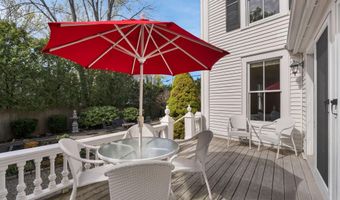 997 Washington St, Bath, ME 04530