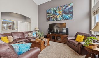 1950 Broadsmore Dr, Algonquin, IL 60102