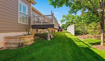 519 Triton Way Dr, Ballwin, MO 63011