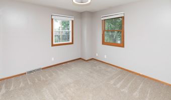 1101 SE Innsbruck Dr, Ankeny, IA 50021