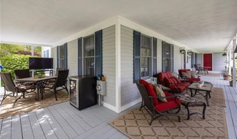 34 Finch Ln, North Kingstown, RI 02874