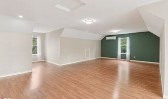 151 South St, Southport, IN 46227