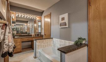 7104 NW 32nd St, Bethany, OK 73008